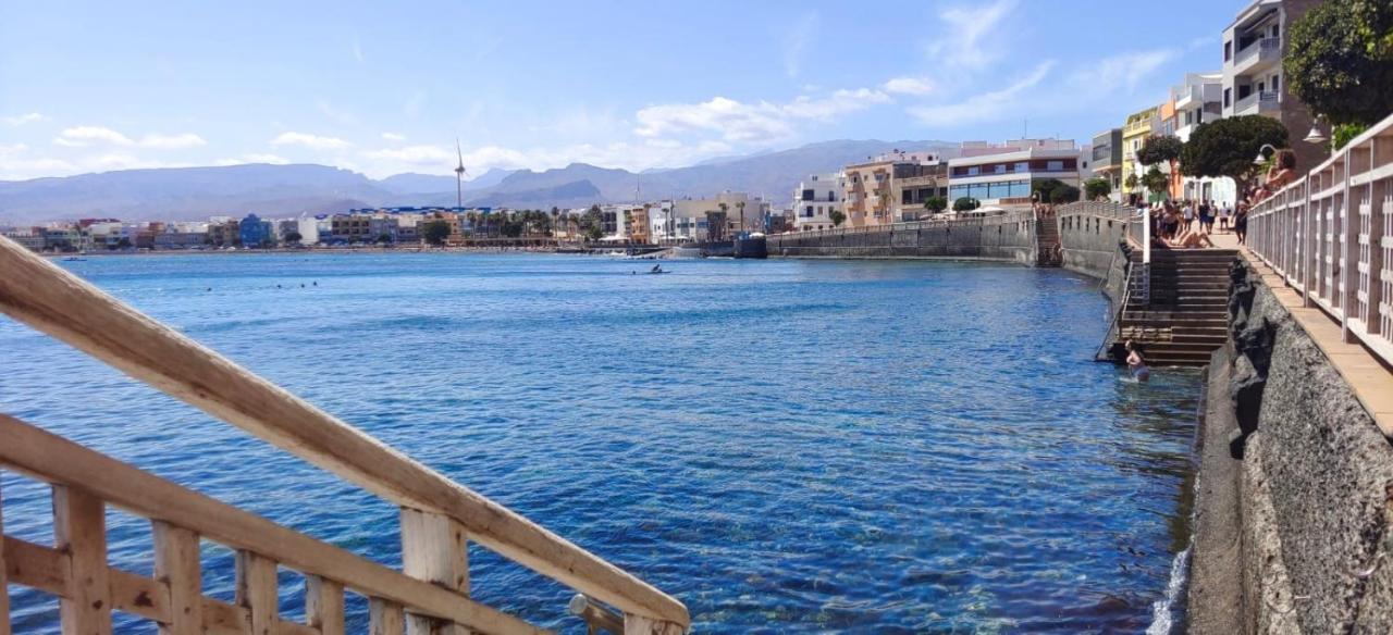 La Casa Del Primo Yo Trabajo Y Tu Beneficio Villa Arinaga Dış mekan fotoğraf