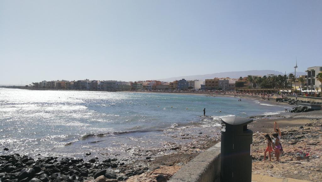 La Casa Del Primo Yo Trabajo Y Tu Beneficio Villa Arinaga Dış mekan fotoğraf